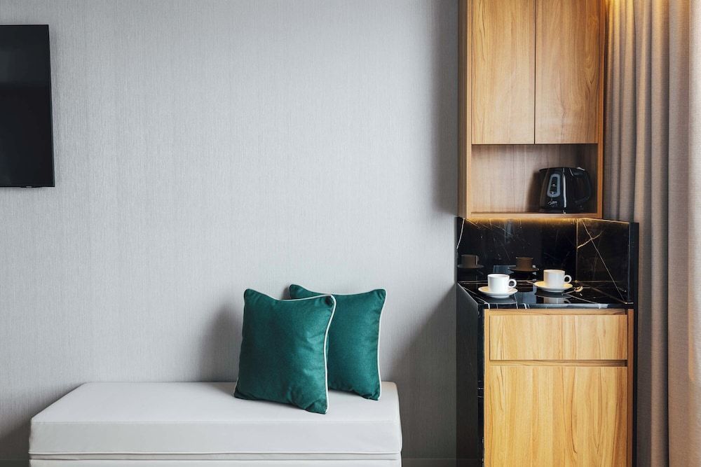 Mantra Melbourne Airport Premium Studio, 1 King Bed 9