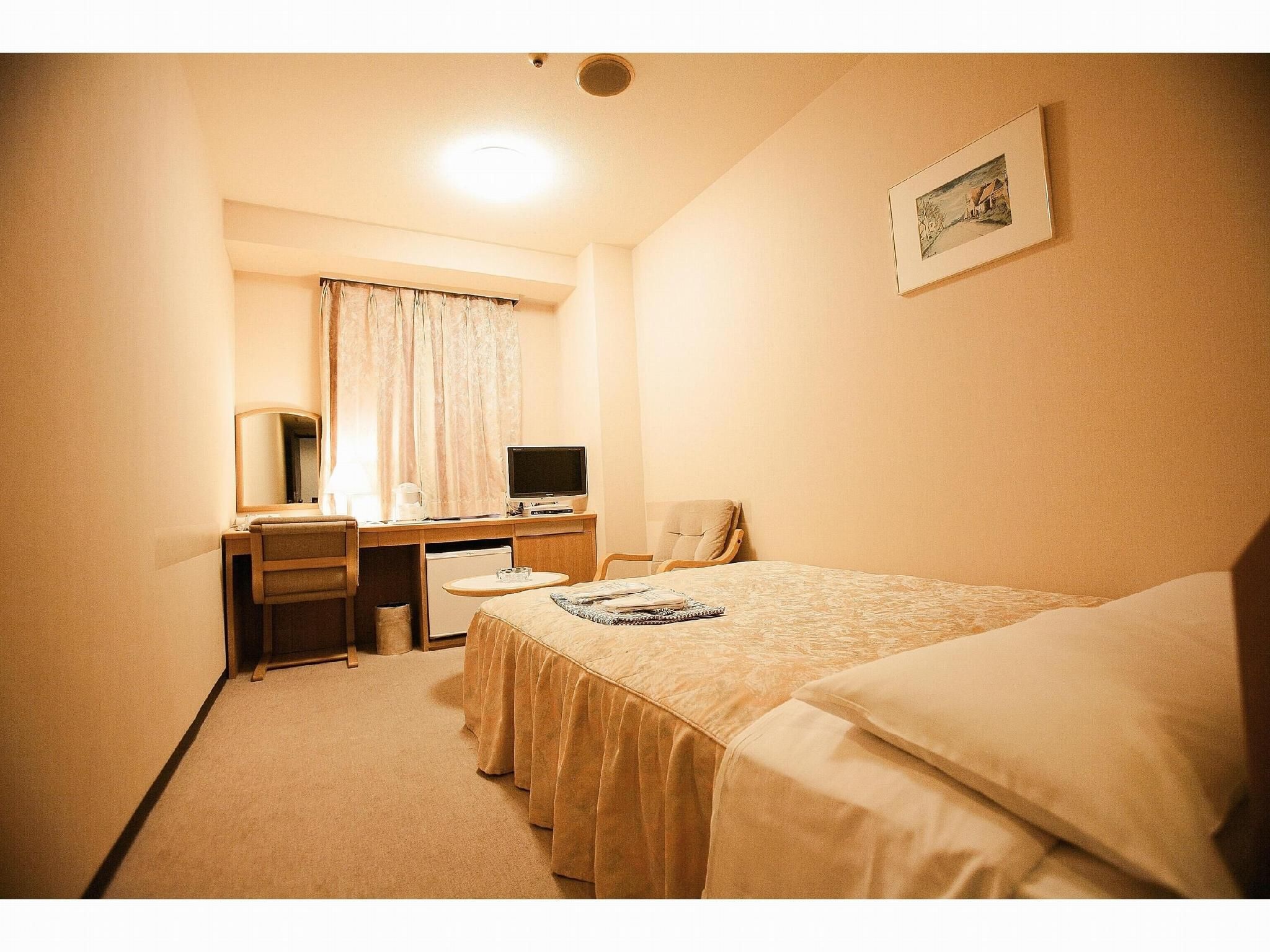 Narita U-City Hotel Small Double Non-Smoking 3