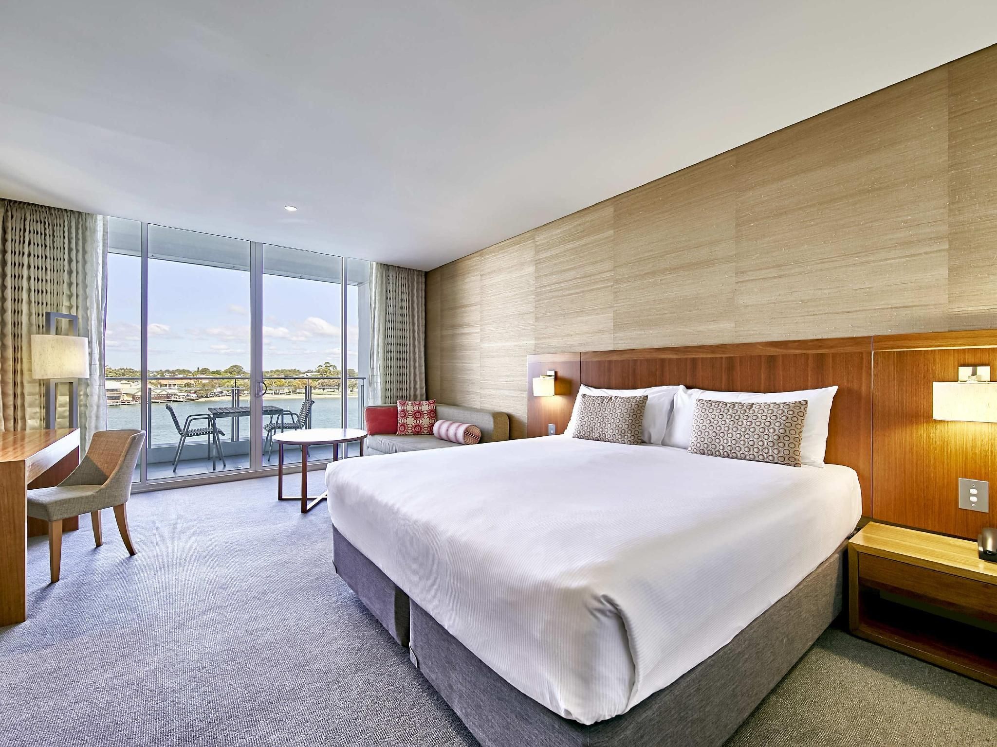 Superior Room Water View