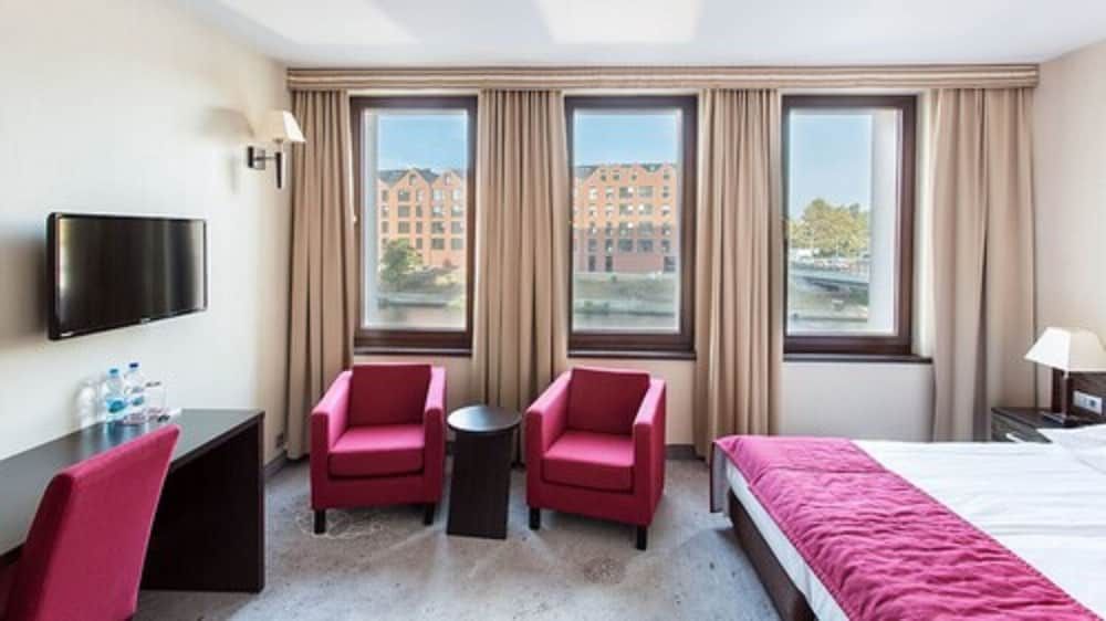 Qubus Hotel Gdansk Double or Twin Room 9