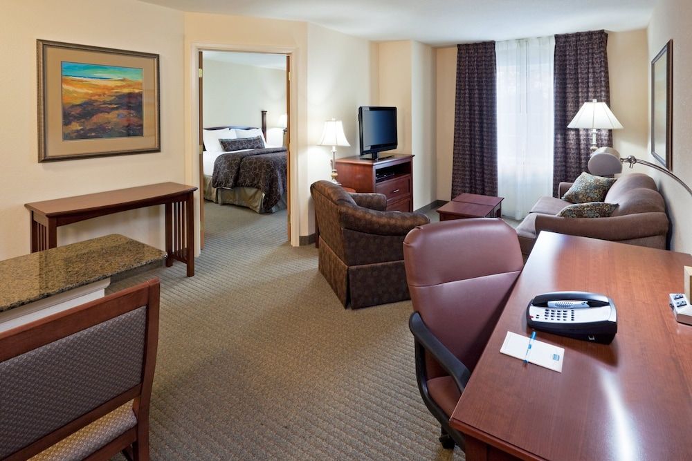Suite, 2 Bedrooms, Accessible, Kitchen (Communications)