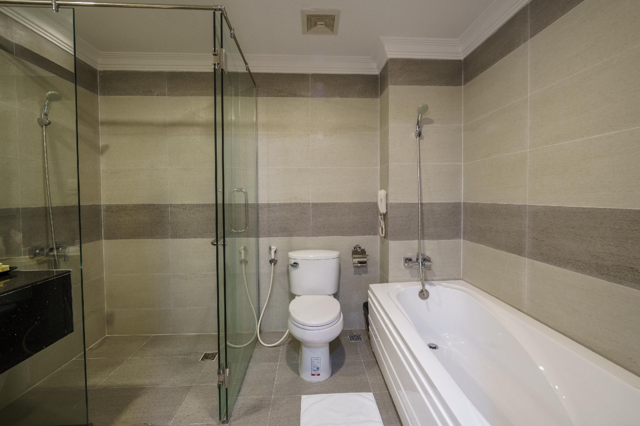 undefined Smiling Hotel 9