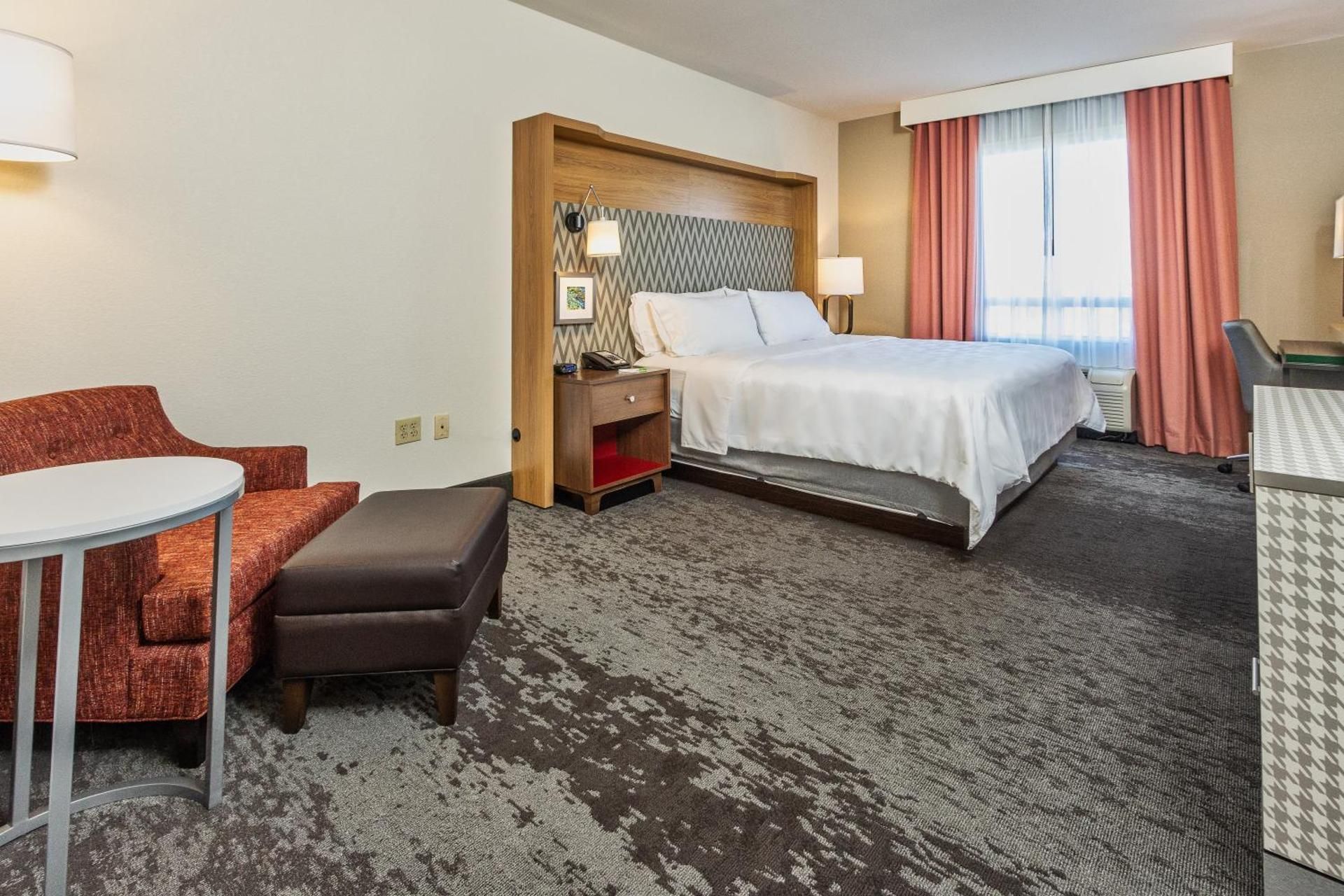 King Room with Roll-In Shower - Disability Access