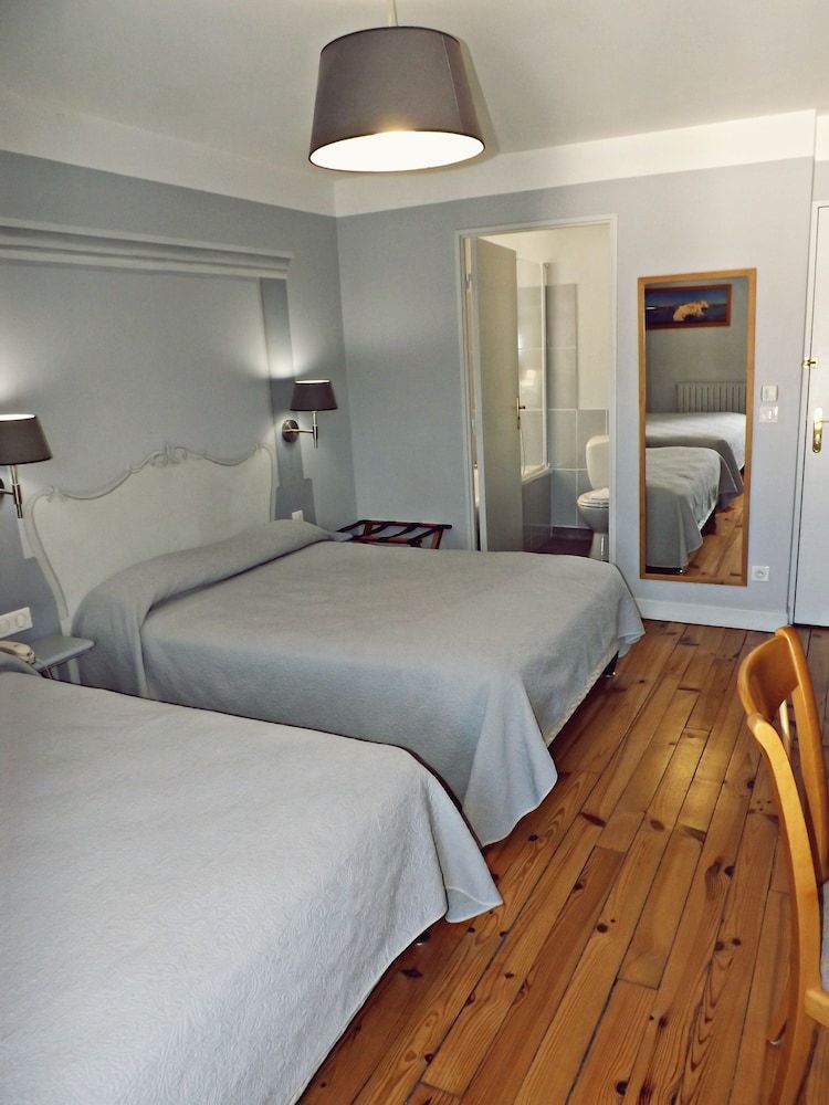 Majestic Quadruple Room 5