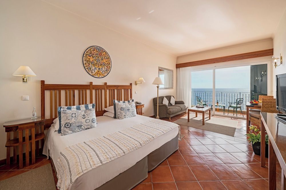 Junior Suite, Sea View with Balcony