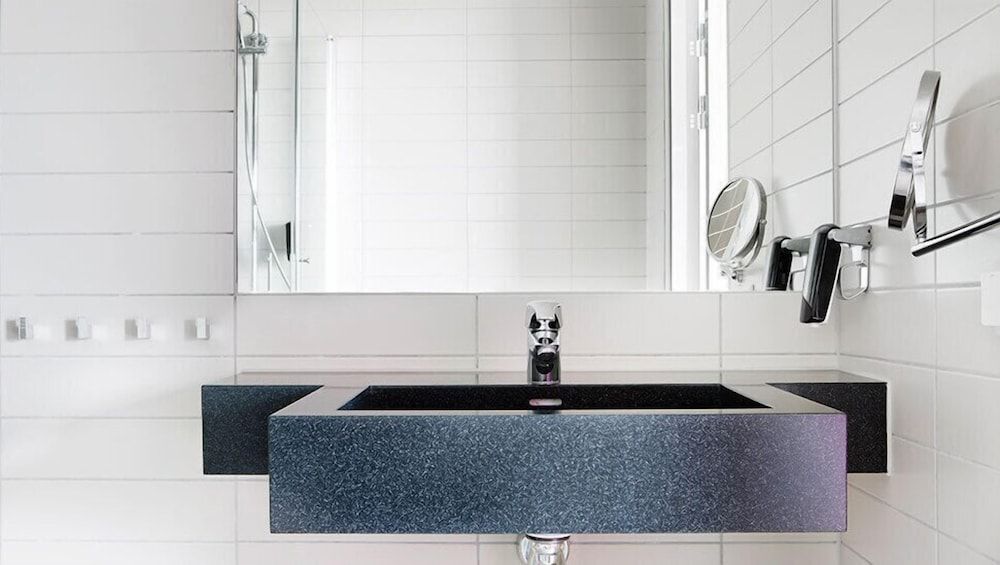 Comfort Hotel Winn Standard Room, 1 Double Bed 3