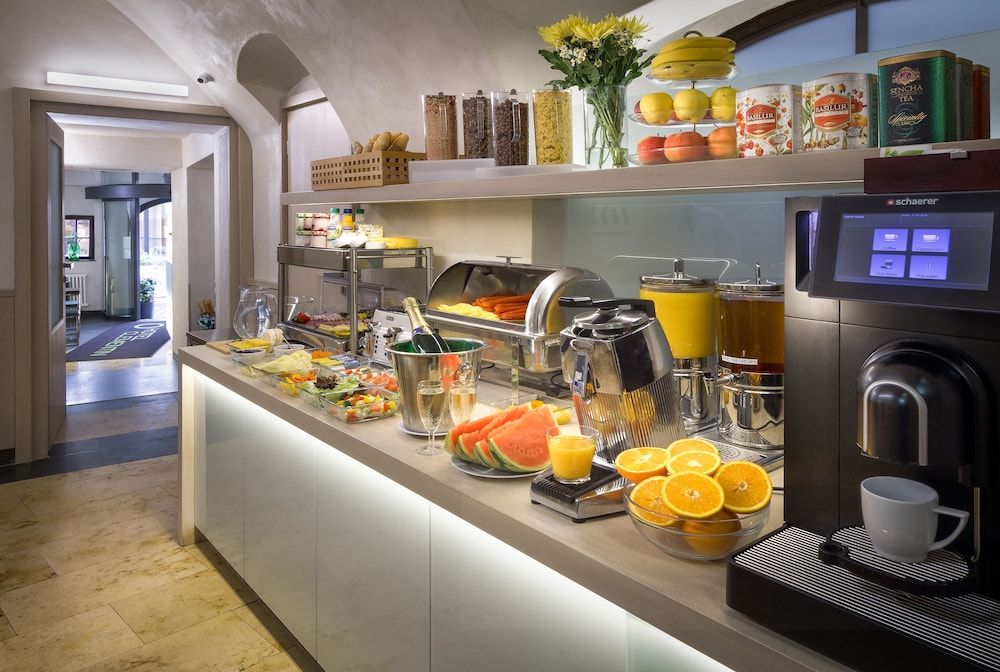 undefined Clementin 5