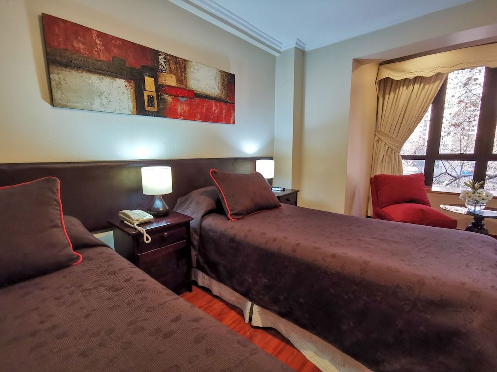 Principado Hotel Standard Triple Room 8