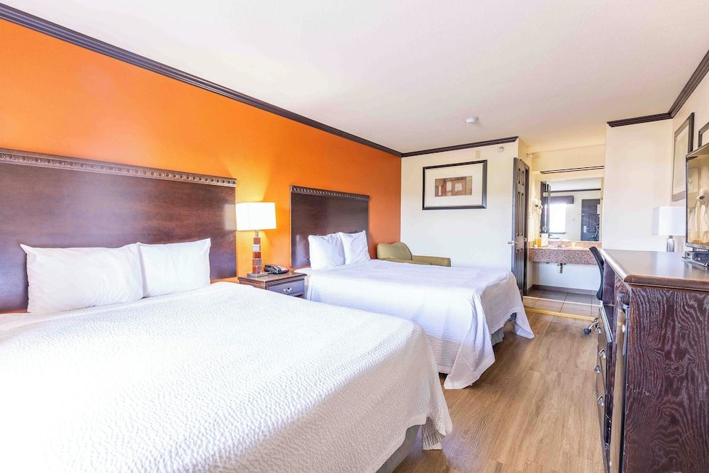 Double Room, 2 Double Beds