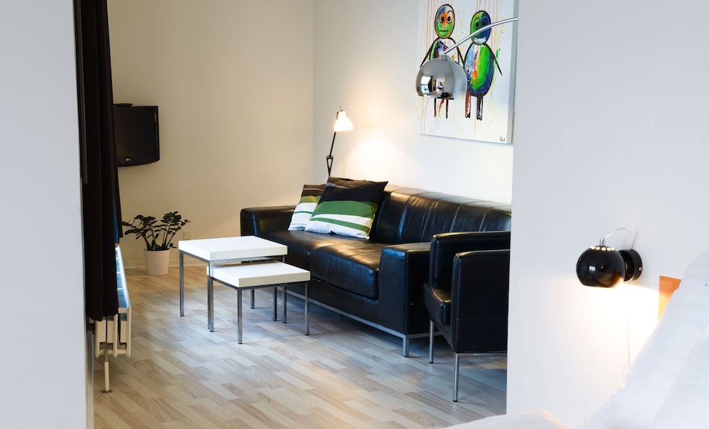 Best Western Royal Holstebro Suite, 1 King Bed, Non Smoking, Bathtub 14