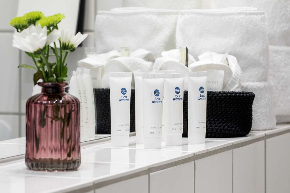 Best Western Royal Holstebro Suite, 1 King Bed, Non Smoking, Bathtub 9