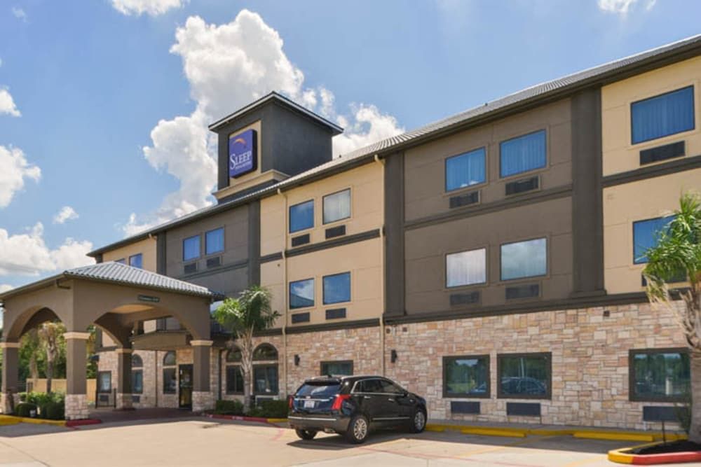 undefined Sleep Inn & Suites Near Downtown North