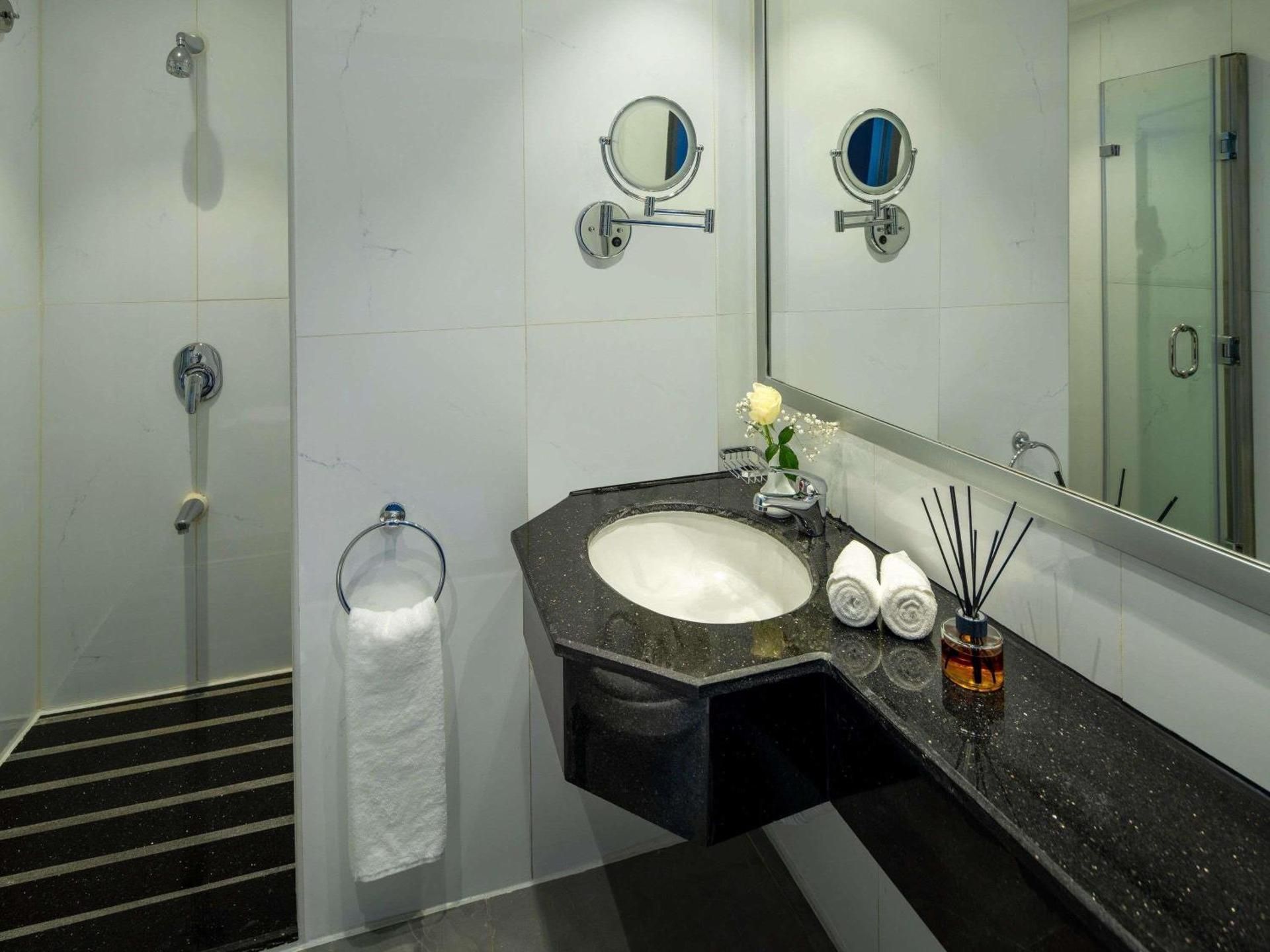 Classic Comfort Triple Room with Tower View