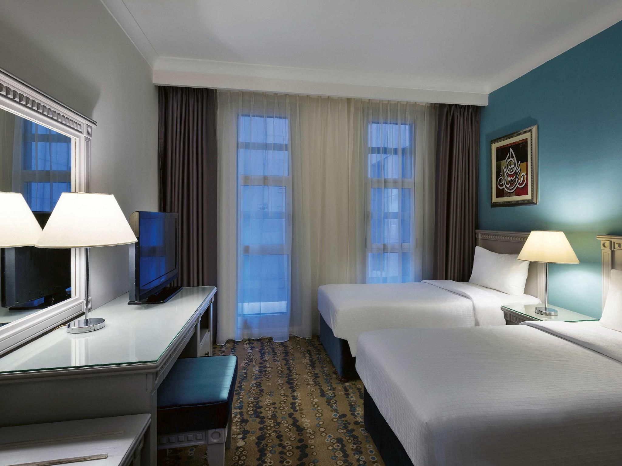 Classic City or Courtyard View Twin Room