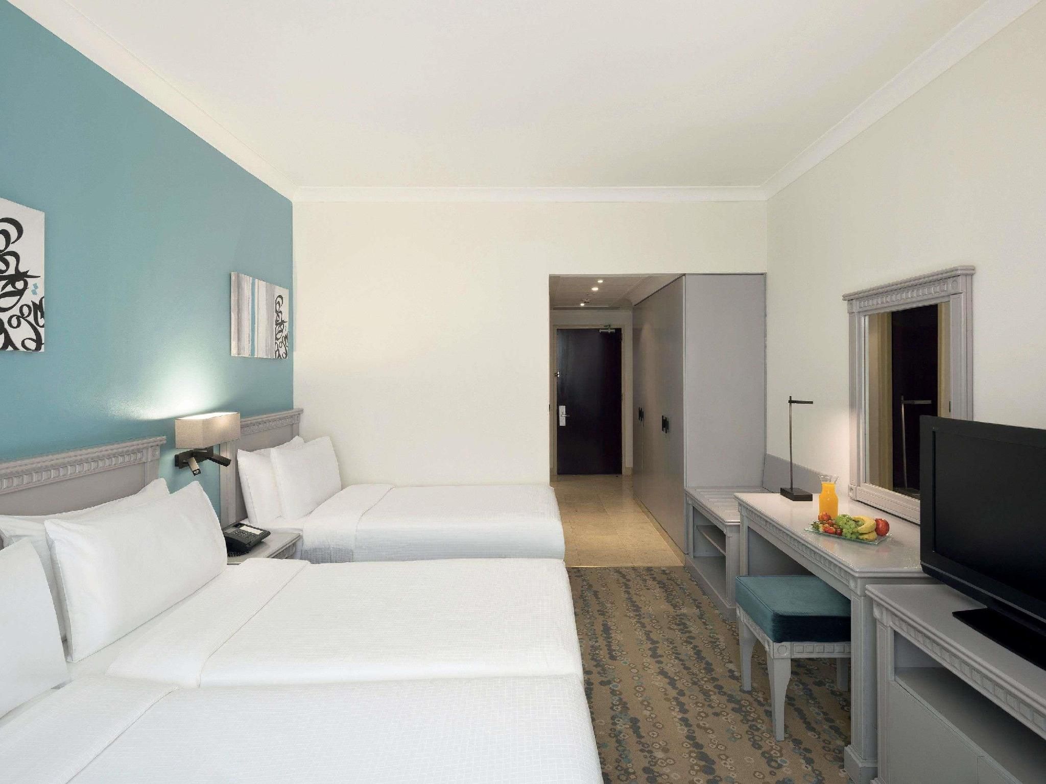 Classic Comfort 3 Single Beds Tower View