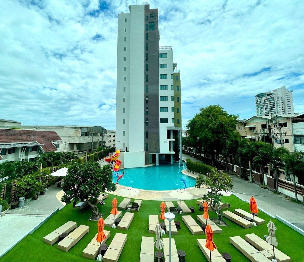 undefined The Pattaya Discovery Beach Hotel Pattaya 2