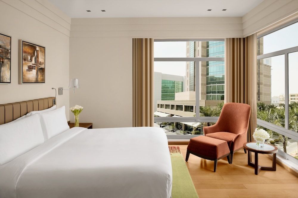 Intercontinental Al Khobar by IHG Suite, 1 Bedroom (Dining)