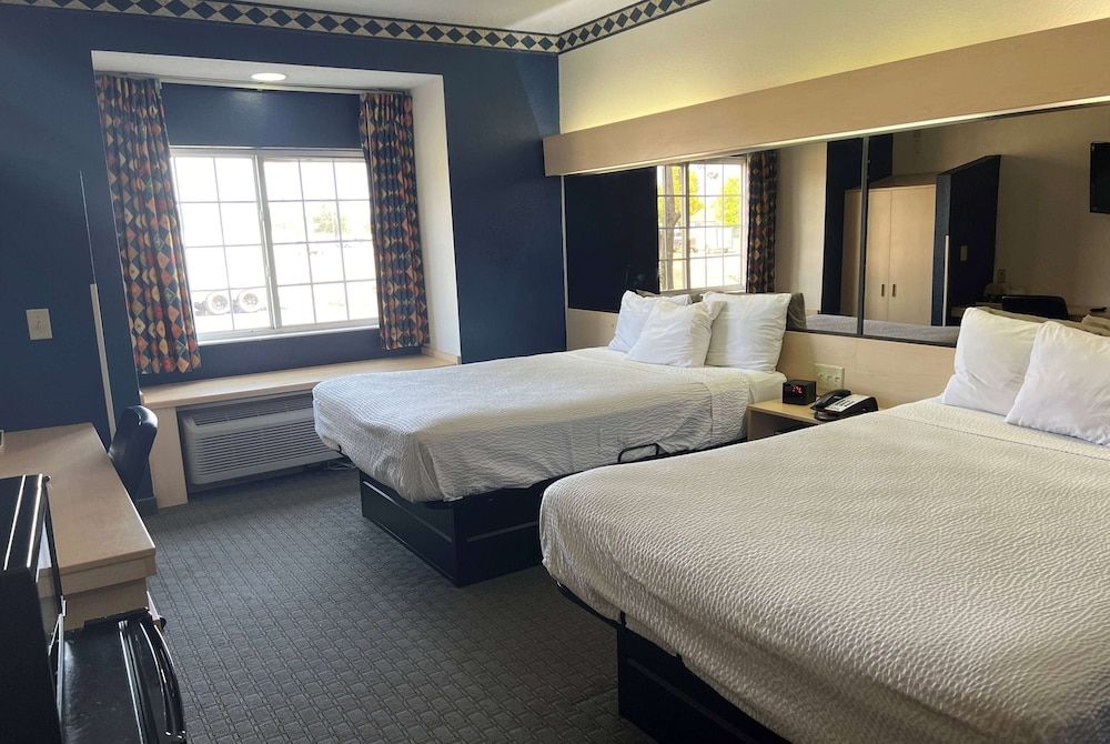 Standard Room, 2 Queen Beds