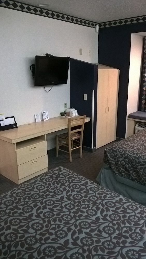 Standard Room, 2 Queen Beds, Smoking