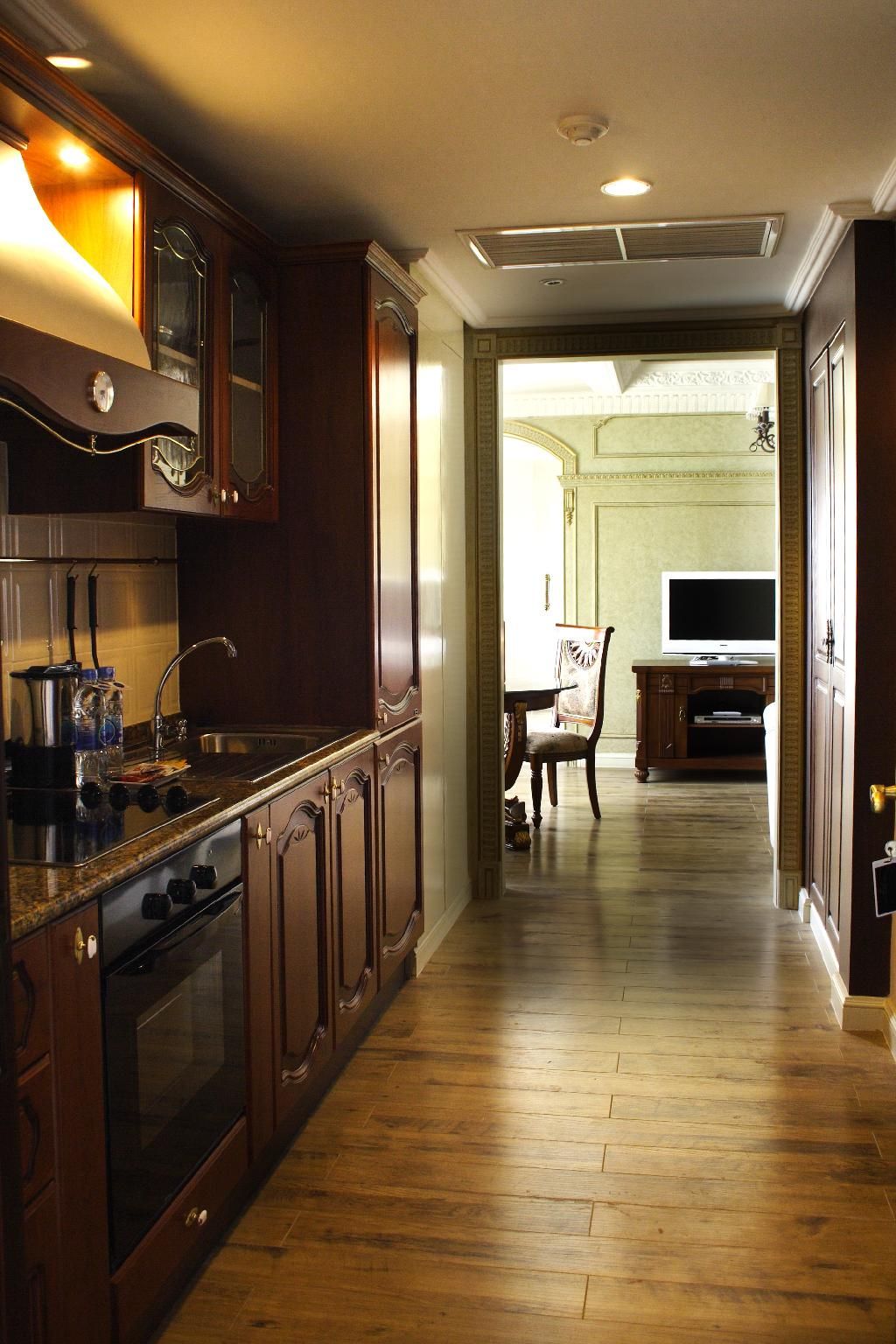 Junior Suite - 1 King Bed