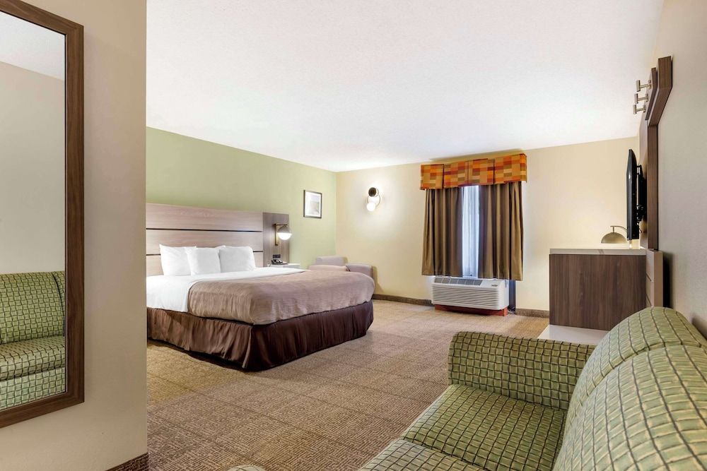 Room, 1 King Bed, Accessible, Non Smoking