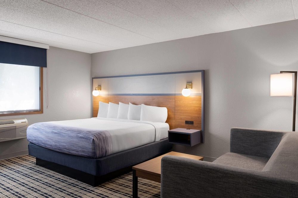 Superior Suite, 1 King Bed, Non Smoking