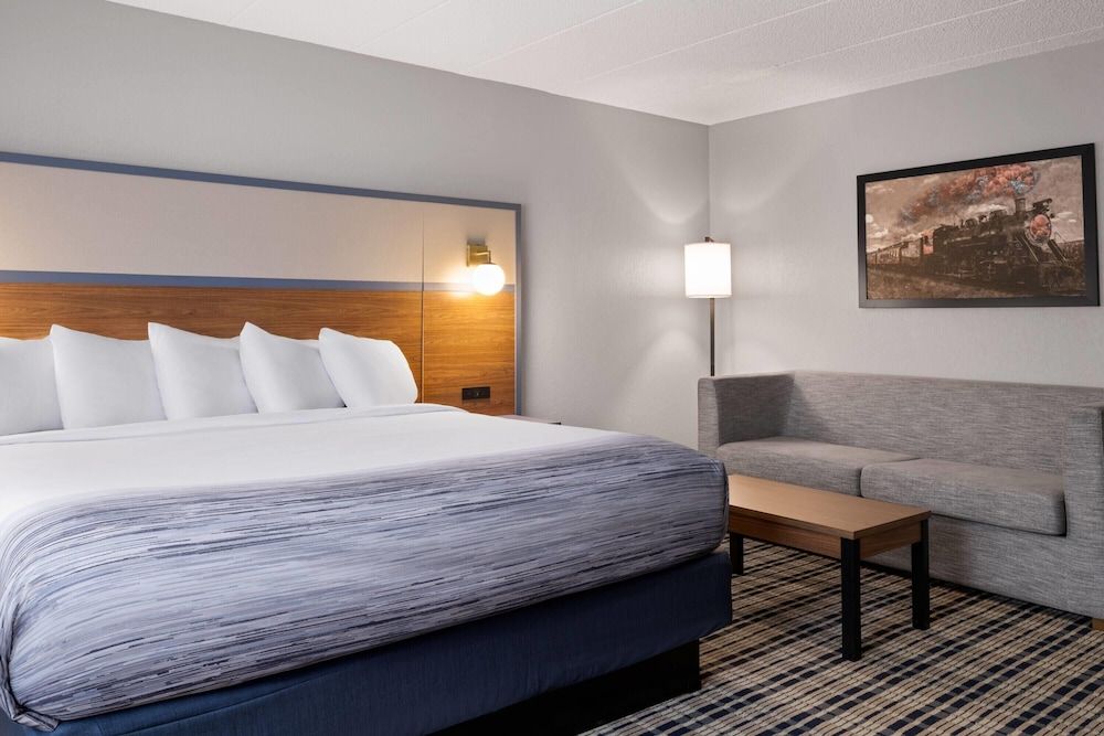 Superior Suite, 1 King Bed, Non Smoking