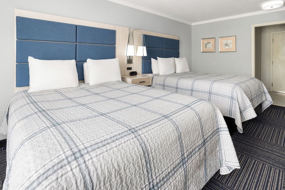 All Seasons Resort, Trademark Collection by Wyndham Room, 2 Queen Beds, Non Smoking