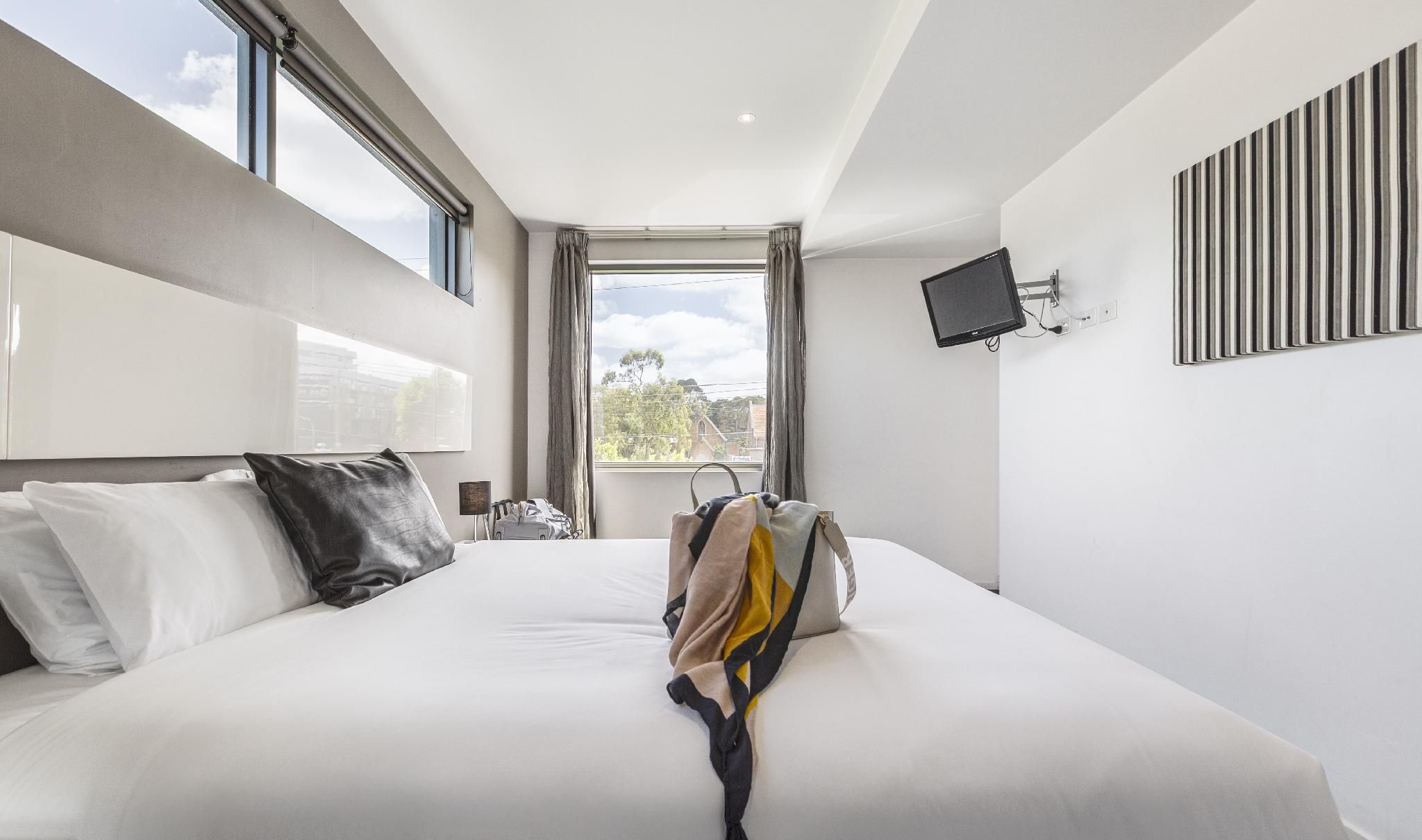 One Bedroom Apartment