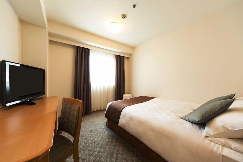Double Room, Smoking (13square meters)