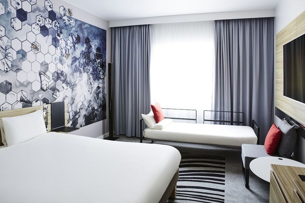 undefined Novotel York Centre 7