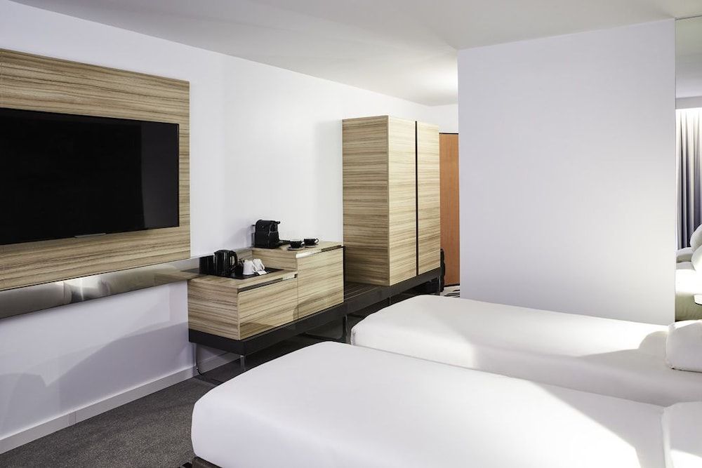 undefined Novotel York Centre 10