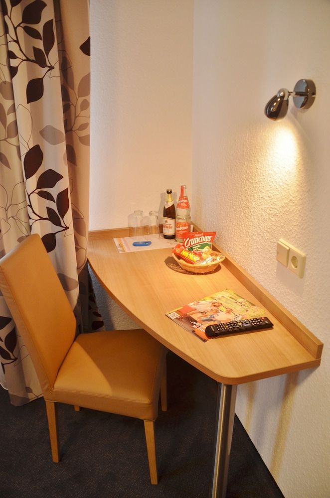 TIPTOP Hotel Hirt Single Room, 1 Bedroom 3