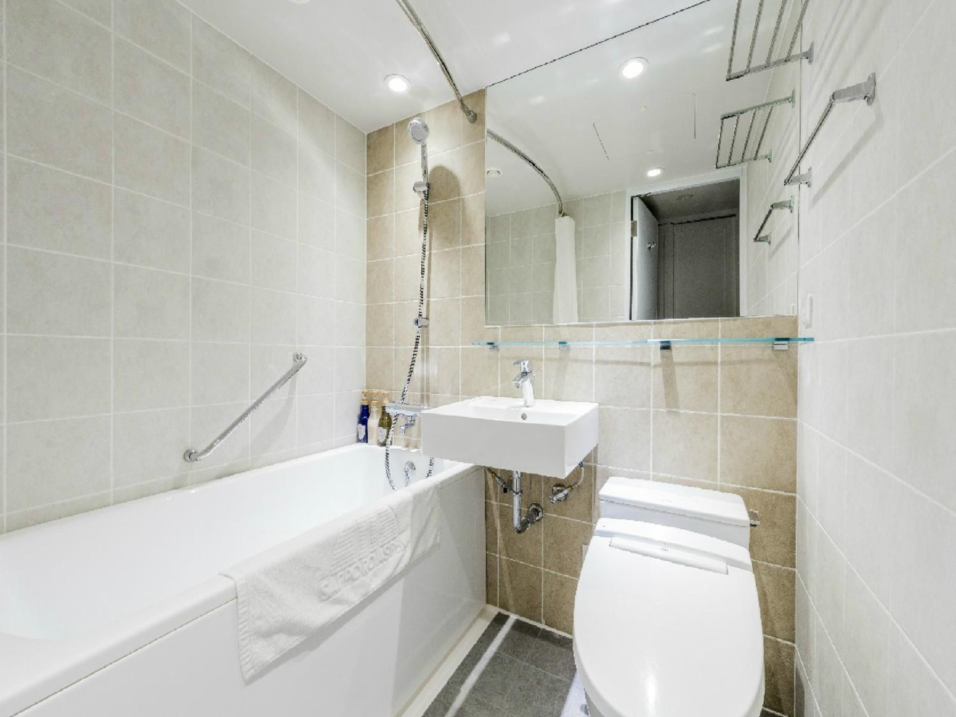 Standard Urban Twin Room - Non-Smoking