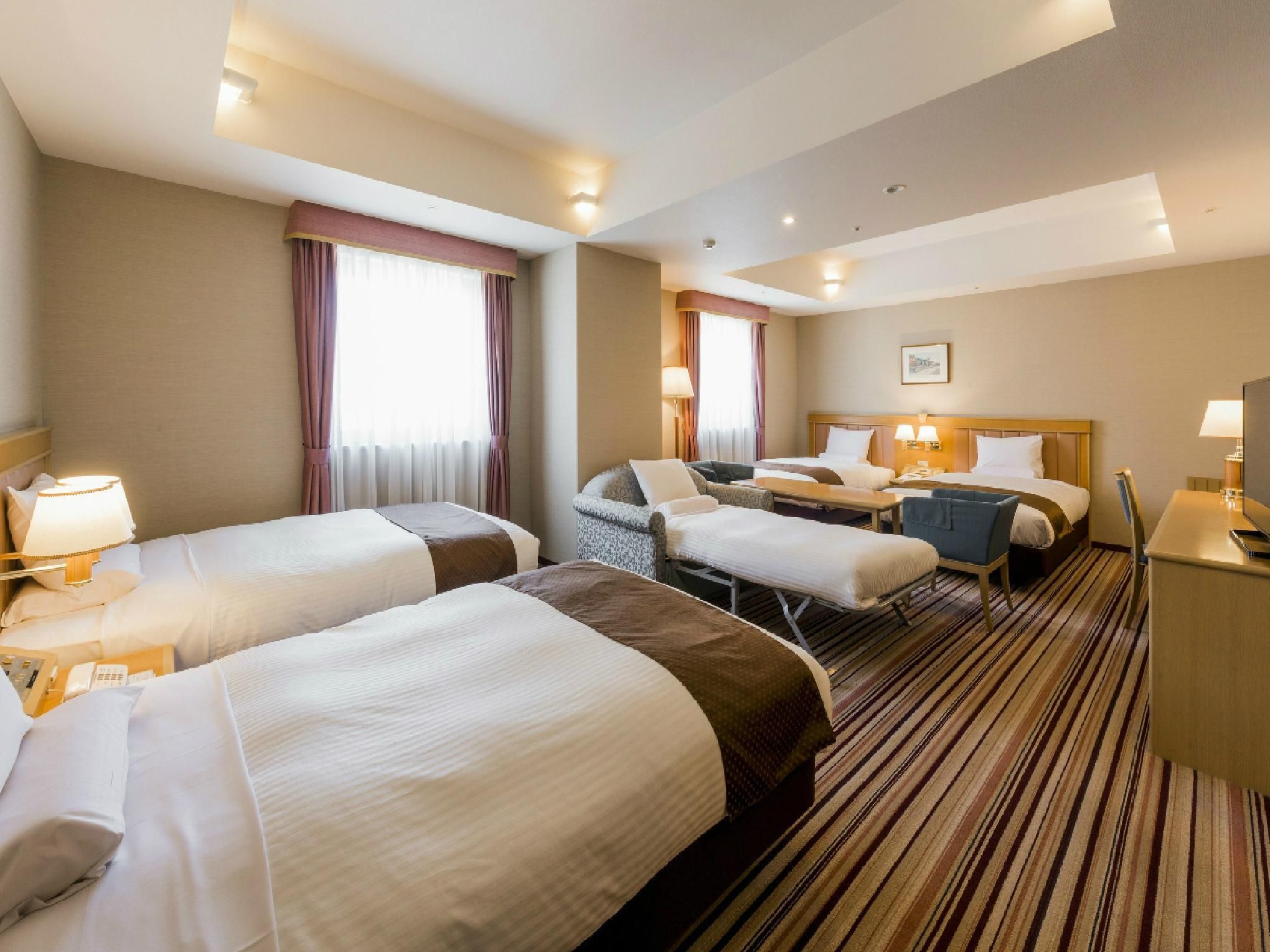 Family Room for 5 People - Non-Smoking
