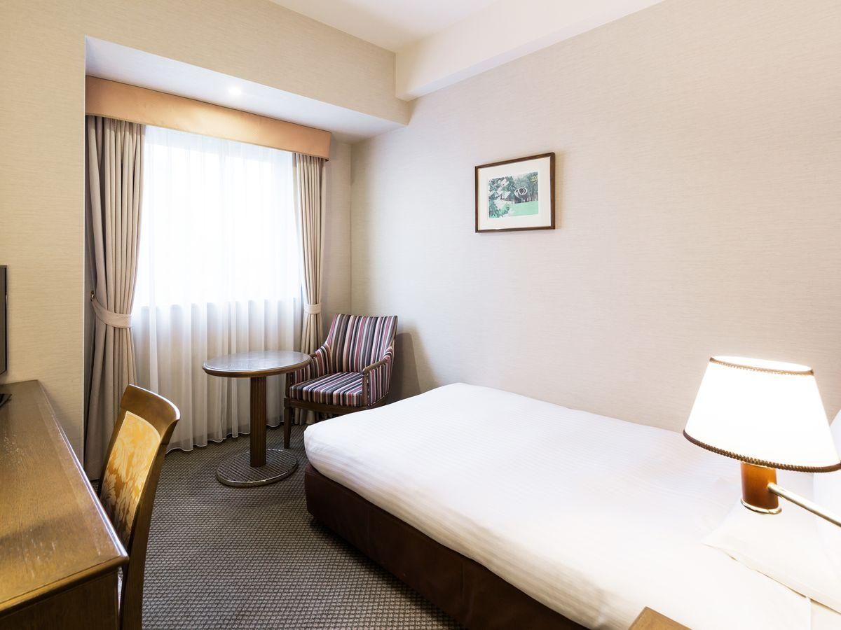 Eco Plan - Standard Single Room - Non-Smoking House Keeping is Optional with Additional Cost