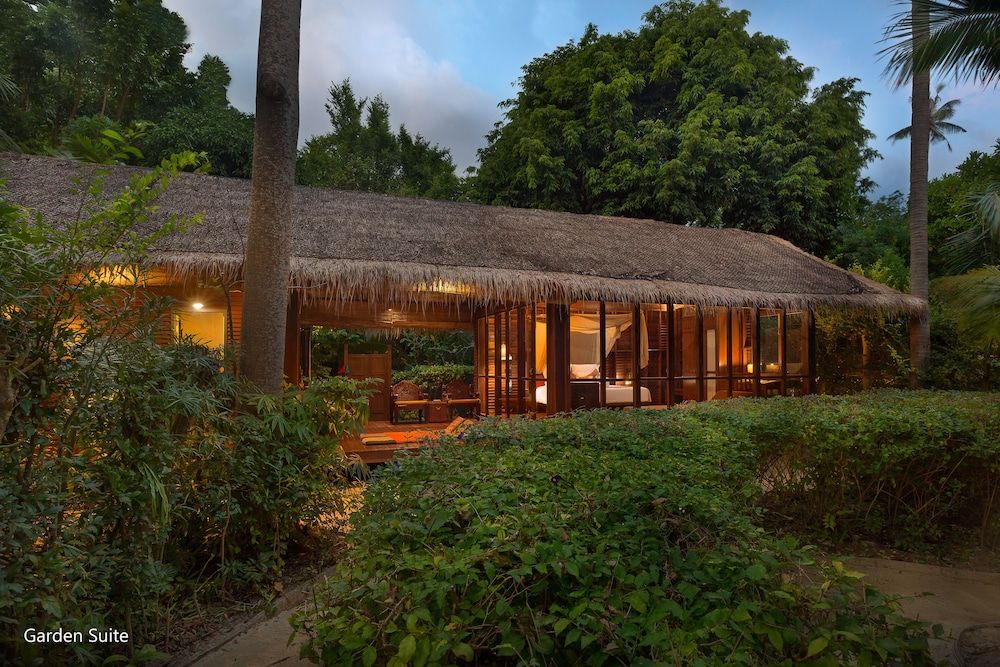 undefined Zeavola Resort 8