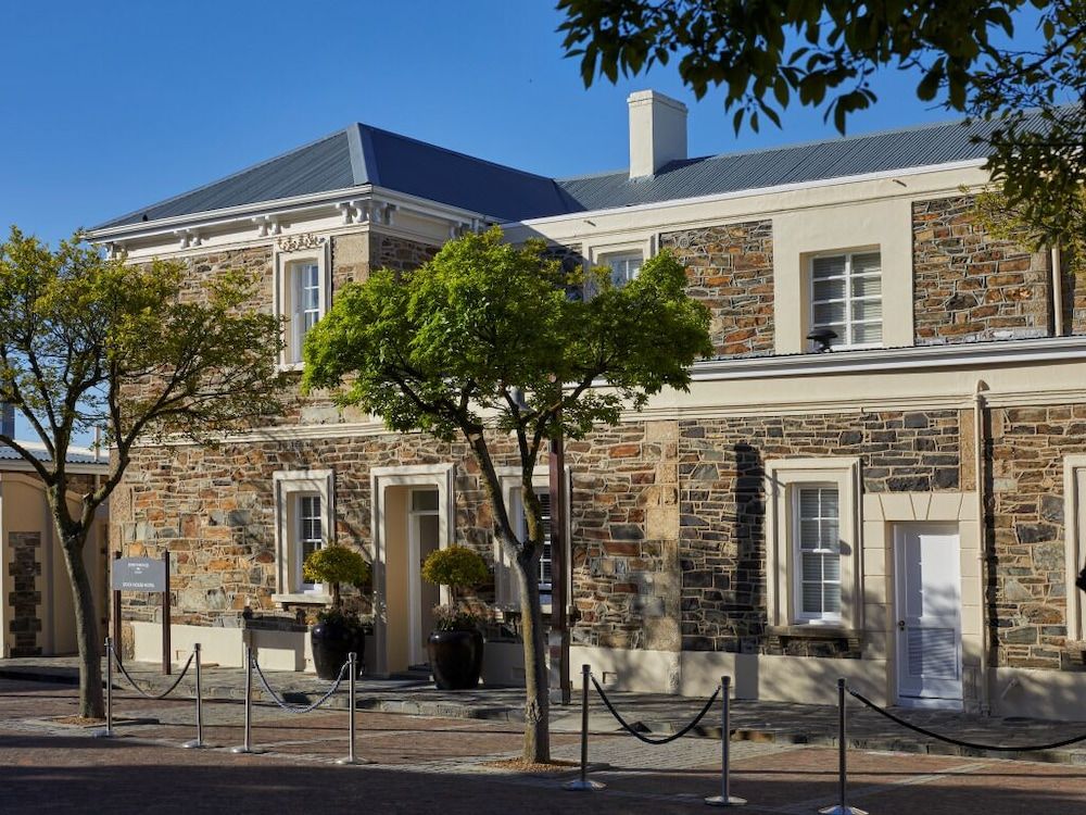 undefined Dock House Boutique Hotel & Spa by NEWMARK 4