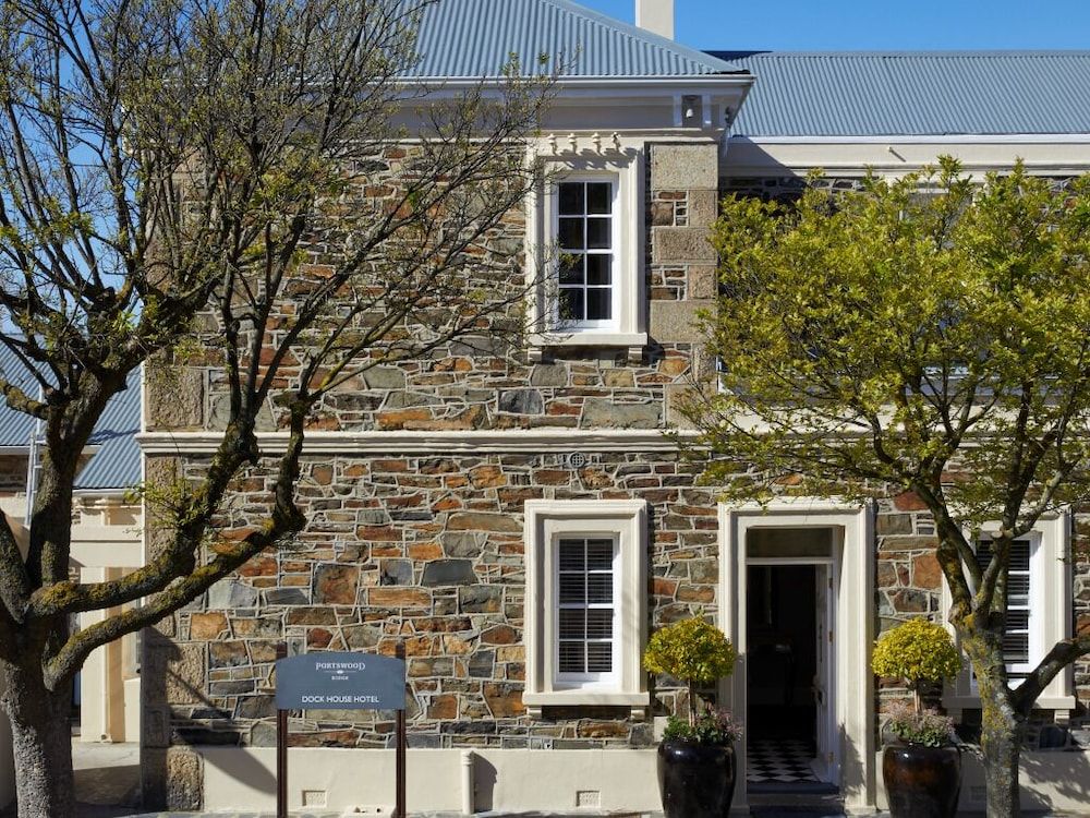 undefined Dock House Boutique Hotel & Spa by NEWMARK 5