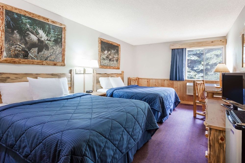 Room, 2 Queen Beds, Non Smoking