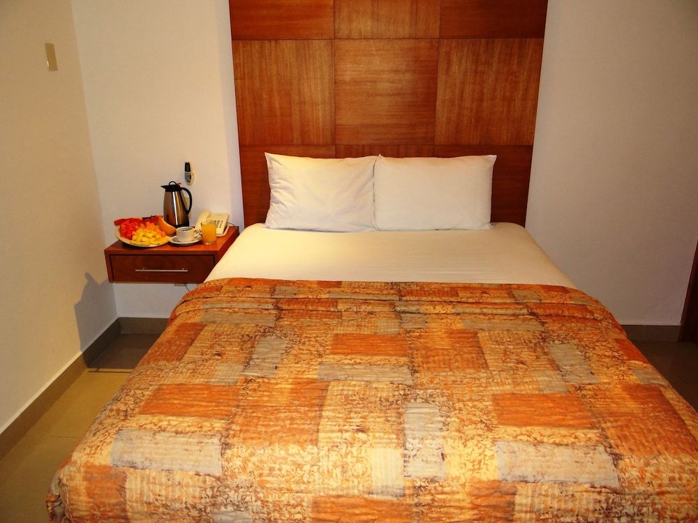 Suites Gaby Cancun Standard Room 4