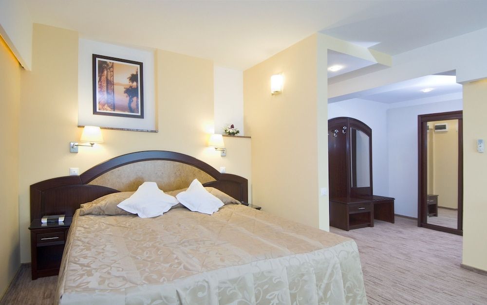 Hotel Ambient Deluxe Double Room