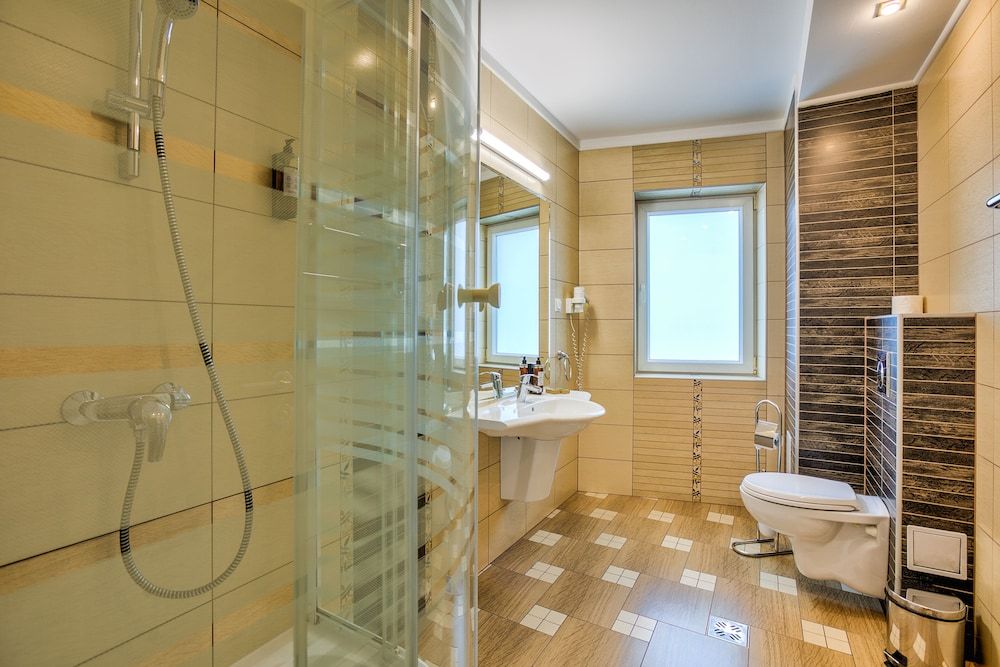 Hotel Ambient Deluxe Double Room 11