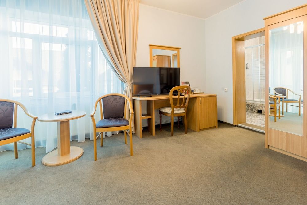 Hotel Ambient Budget Twin 3 stars wing, no A/C, no elevator, no SPA 7