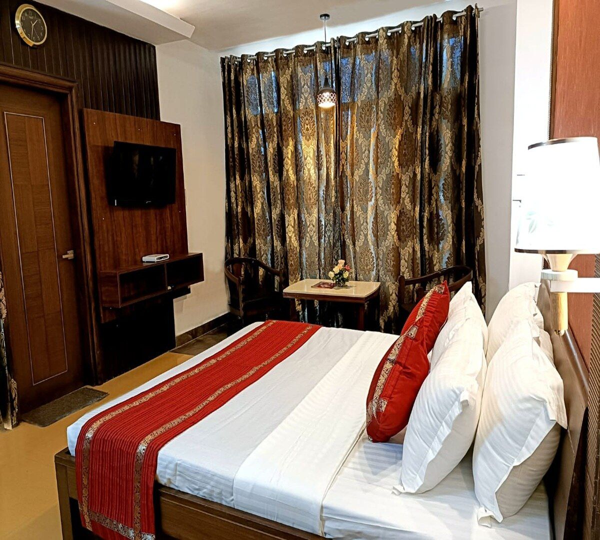 HOTEL GRACE MOUNT  Deluxe Non View Room 5