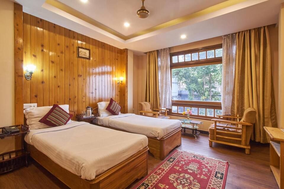 Hotel Garden Reach Deluxe Room 3