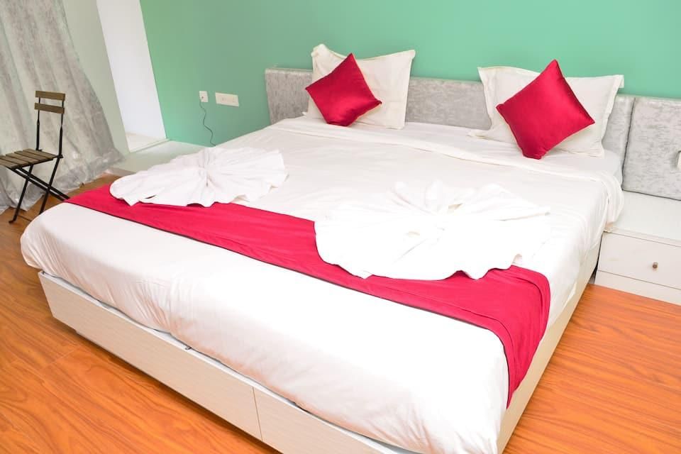 Super Deluxe Double Room with Balcony