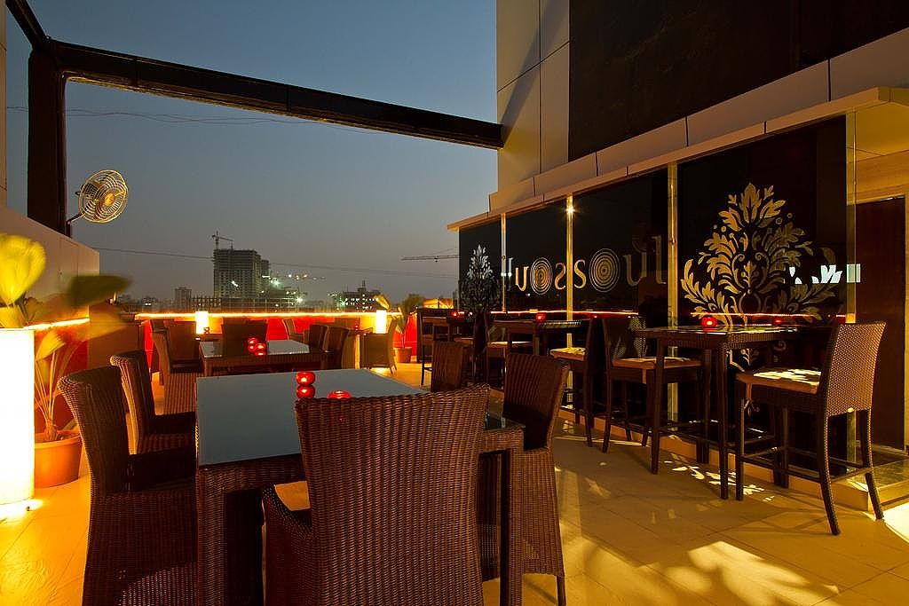 Food & Dining