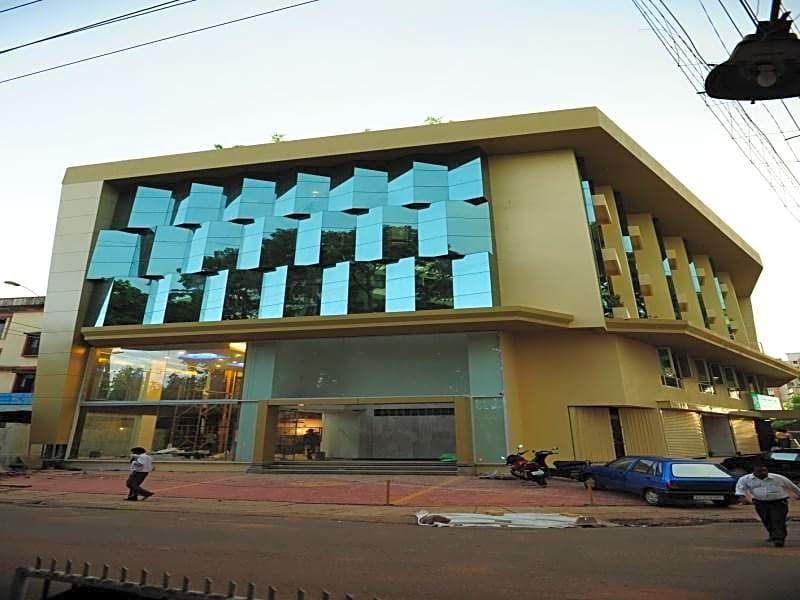 Srinivas Saffron Hotel