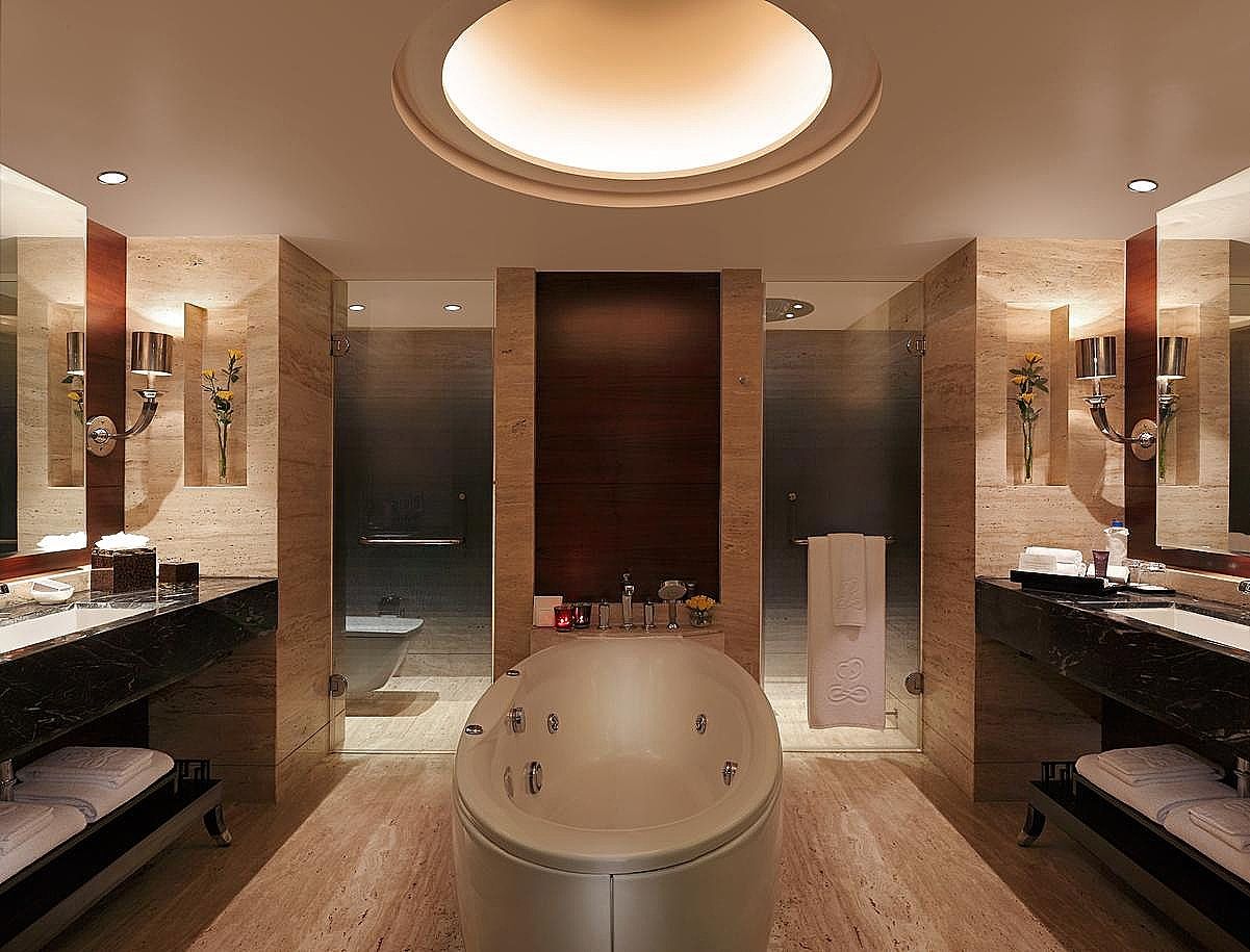 Panoramic Suite with Cocktail Hours and Airport pick up and drop